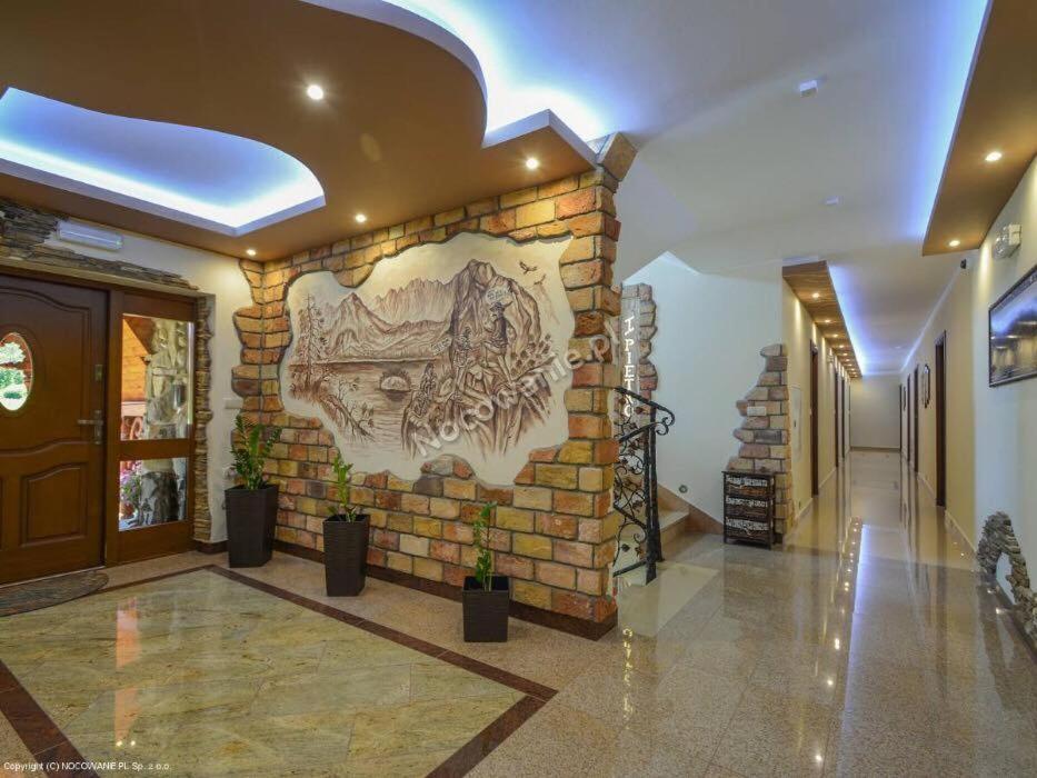 Ow. Orla Perc Bed & Breakfast Мурзасичле Екстериор снимка